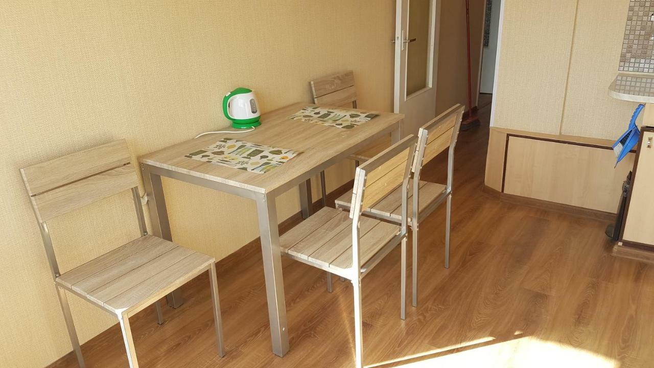 Apartament Erfolg 1 เดากัฟปิลส์ ภายนอก รูปภาพ